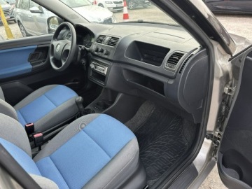 Skoda Fabia II Hatchback 1.2 i HTP 12V 70KM 2007 Škoda Fabia Skoda Fabia 1.2 benzyna/Salon, zdjęcie 16