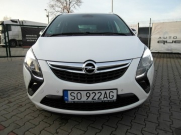 Opel Zafira C Tourer 2.0 CDTI ECOTEC 165KM 2014 Opel Zafira Tempomat Xenon Klimatronik Led 2.0 Diesel 165KM, zdjęcie 3