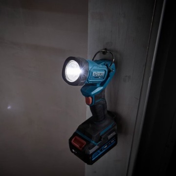 Аккумуляторный фонарь Erbauer EXT 18V ET18-Li - светодиод 3 Вт - 500 лм - соло