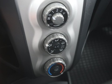 Toyota Yaris II Hatchback 5d 1.3 i VVT-i 86KM 2008 Toyota Yaris 1.3 VVT-i, Salon Polska, Klima, zdjęcie 11