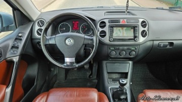 Volkswagen Tiguan I SUV 2.0 TDI CR DPF 140KM 2008 Volkswagen Tiguan VW Tiguan 2.0 TDI 4x4 Panorama Skora Nawi Zadbany, zdjęcie 10