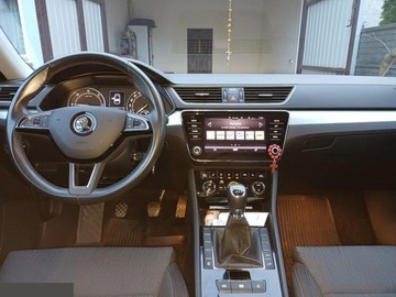 Skoda Superb III Liftback Facelifting 2.0 TDI SCR 150KM 2019 Skoda Superb 2.0 TDI Ambition 150KM 2019r, zdjęcie 29