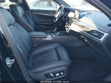 BMW Seria 5 G30-G31 2020 BMW Seria 5 540I 2020 3.0l 3.0 Benzyna 335KM, zdjęcie 9