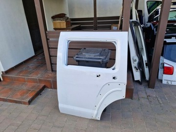 HUMMER H3 DVEŘE LEVÝ ZADNÍ LEVÉ