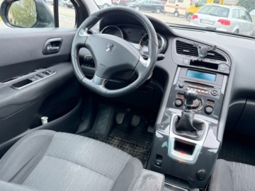 Peugeot 5008 I Minivan 1.6 HDi FAP 115KM 2013 Peugeot 5008 Style 1.6hdi 115KM 7-osob Sprawdz 1.6 Diesel 115KM, zdjęcie 13