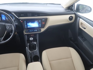 Toyota Corolla XI Sedan 1.6 Valvematic 132KM 2016 Toyota Corolla 1.6 Valvematic, Salon Polska, zdjęcie 7