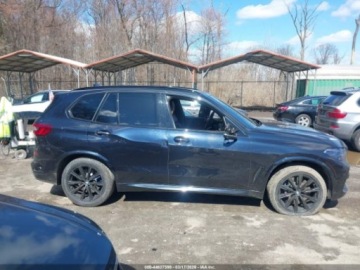 BMW X5 G05 2020 BMW X5 M50i 2020 4.4 Benzyna 523KM, zdjęcie 6