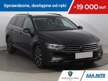 Volkswagen Passat B8 Variant Facelifting 2.0 TDI SCR 150KM 2022 VW Passat 2.0 TDI, Salon Polska, 1. Właściciel