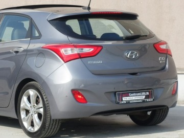 Hyundai i30 II Hatchback 3d 1.6 CRDi (HIGH)  128KM 2013 Hyundai i30 1.6 CRDI 128KM/Panorama, zdjęcie 23