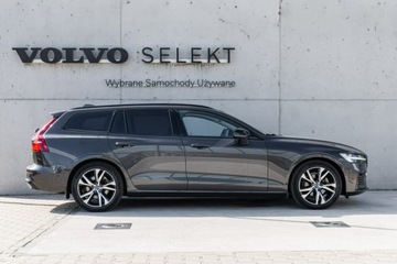 Volvo V60 II  Kombi Facelifting 2.0 B4 B 197KM 2023 Volvo V60 B4 D Plus Dark Diesel 197KM FV23%, zdjęcie 6