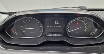 Peugeot 208 I Hatchback 5d Facelifting 1.2 PureTech 82KM 2017 Peugeot 208 Salon PL Faktura VAT Climatronic Czujnik deszczuzmierzchu 1.2, zdjęcie 27