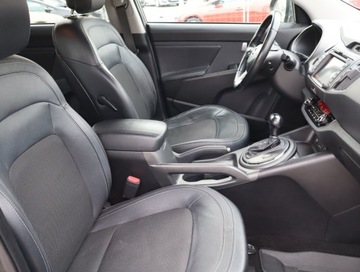 Kia Sportage III SUV 2.0 CRDi 136KM 2012 Kia Sportage 2.0 CRDi, 4X4, Automat, Skóra, Navi, zdjęcie 8