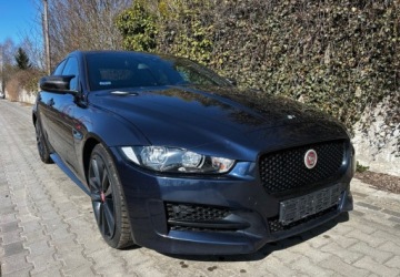 Jaguar XE Sedan 2.0 i4 163KM 2016 Jaguar XE 2.0 DIESEL R-SPORT 2.0 Diesel 163KM