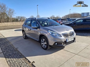 Peugeot 2008 I SUV Facelifting 1.2 PureTech 110KM 2016 Peugeot 2008 1,2 benz automat navi klimatronik pdc alu zarejestrowany 1.2, zdjęcie 3