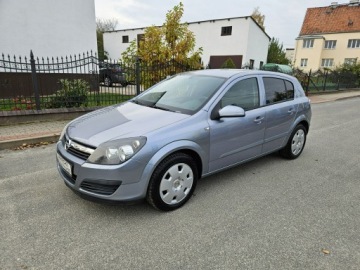 Opel Astra H Hatchback 5d 1.6 Twinport ECOTEC 105KM 2006 Opel Astra Opłacona Zdrowa Zadbana Serwisowana