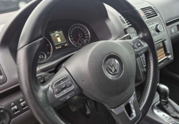 Volkswagen Touran II 2.0 TDI 170KM 2011 Volkswagen Touran 2,0 170KM Automat DSG Highline Navi Kamera PDC 2.0 Diesel, zdjęcie 5