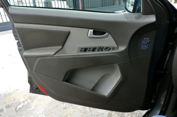 Kia Sportage III SUV 2.0 CRDi 136KM 2011 Kia Sportage 2,0 CRDi Automat Xenon Ledy Skóra, zdjęcie 4