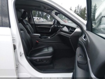 Jeep Grand Cherokee V 2023 Jeep Grand Cherokee 4XE 2023 2.0 Hybryda 270KM, zdjęcie 9