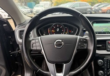 Volvo V40 II Cross Country 2.0 D3 DRIVE-E 150KM 2016 Volvo V40 Bardzo zadbany pelen serwis 2.0 Diesel 150KM, zdjęcie 10