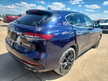 Maserati Levante 2021 Maserati Levante 2021 3.0l 3.0 Benzyna 345KM, zdjęcie 3