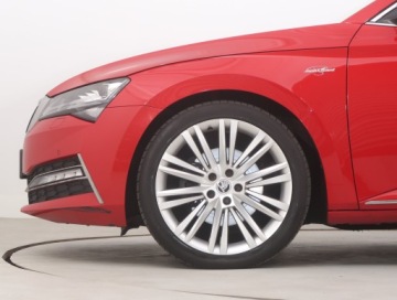 Skoda Superb III Liftback Facelifting 2.0 TSI 190KM 2020 Skoda Superb 2.0 TSI, Salon Polska, Serwis ASO, zdjęcie 14