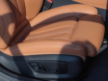 BMW Seria 5 G30-G31 Touring Plug-In 2.0 530e 292KM 2022 BMW 530 292ps Luxury xDrive Laser ACC Skóra HUD Keyles Blis 4xKlima Webasto, zdjęcie 22