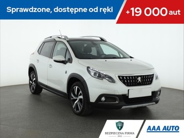 Peugeot 2008 I SUV Facelifting 1.2 PureTech 110KM 2019 Peugeot 2008 1.2 PureTech, Salon Polska