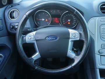 Ford Mondeo IV Hatchback 2.0 Duratorq TDCi DPF 140KM 2007 Ford Mondeo 2.0 TDCi, Salon Polska, Serwis ASO, zdjęcie 18