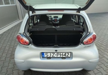 Toyota Aygo I Hatchback 5d Facelifting 1.0 VVT-i 68KM 2012 Toyota Aygo Toyota Aygo I Klima ,serwis Benzyna 68KM, zdjęcie 11