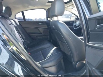 Jaguar XE Sedan 2.0 i4 240KM 2017 Jaguar XE Jaguar XE Prestige, od ubezpieczalni 2.0 Benzyna 240KM, zdjęcie 11