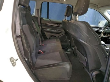 Jeep Grand Cherokee V 2023 Jeep Grand Cherokee Laredo 2023 3.6 Benzyna 293KM, zdjęcie 11