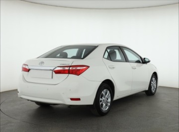 Toyota Corolla XI Sedan Facelifting 1,33 Dual VVT-i 99KM 2017 Toyota Corolla 1.3 Dual VVT-i, Salon Polska, zdjęcie 4