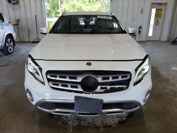 Mercedes GLA II 2020 Mercedes-Benz GLA 2020r, 2.0L, 4Matic 2.0 Benzyna 221KM, zdjęcie 2