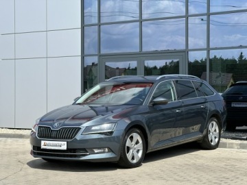 Skoda Superb III Kombi Facelifting 2.0 TDI 190KM 2019 Škoda Superb Skoda Superb Bixenon Grzany fotel, zdjęcie 2