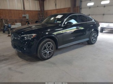 Mercedes GLC C254/X254 2024 Mercedes-Benz GLC 2024 MERCEDES-BENZ GLC 300 COUPE 4MATIC 2.0 Benzyna 255KM, zdjęcie 2