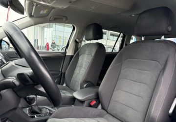 Volkswagen Tiguan Allspace SUV Facelifting 2.0 TDI SCR 200KM 2022 Volkswagen Tiguan Allspace IQ.Light MatrixLED Hak Kamery 360 Webasto T, zdjęcie 23