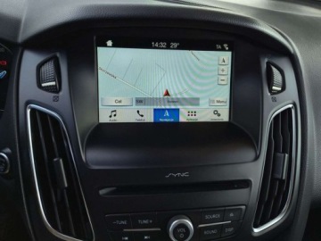 Ford Focus III Kombi Facelifting 1.0 EcoBoost 125KM 2018 Ford Focus 1.0EcoBoost 125KM pak.Winter felgi17 kamera nawigacja Android A, zdjęcie 28