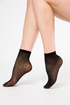 Modne Podkolanówki w subtelną krateczkę z kropeczkami