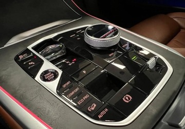 BMW X7 SUV 3.0 40d 340KM 2022 BMW X7 Salon Poska ASO R CARS Warszawa 3.0 Diesel 340KM, zdjęcie 32