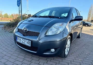 Toyota Yaris II Hatchback 5d 1.33 Dual VVT-i 101KM 2009 Toyota Yaris 1.3i KLIMATRONIC Extra stan 1 1.3 Benzyna 101KM, zdjęcie 20