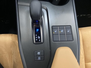 Lexus UX 2024 Lexus UX 300h Business Lexus UX 300h Business+Tech, zdjęcie 20