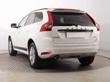 Volvo XC60 I SUV Facelifting 2.0 D3 DRIVE-E 150KM 2016 Volvo XC60 D3, Salon Polska, Serwis ASO, Automat, zdjęcie 3