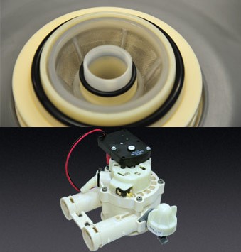 Компактный набор Aquahome с 2 пакетиками соли и фильтром.