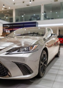 Lexus ES VII (XV70) Sedan Facelifting 300h 218KM 2024 Lexus ES 300h F Sport Dign 2.5 Hybryda 218KM, zdjęcie 20