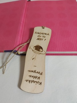 Закладка Забавная загадка с гравировкой