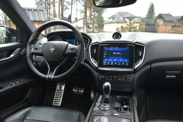 Maserati Ghibli III Sedan Facelifting 3.0 V6 350KM 2017 Maserati Ghibli Nerissimo edition 3.0V6 350KM 2017, zdjęcie 10