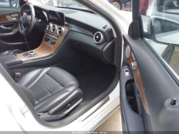 Mercedes Klasa C W205 2020 Mercedes-Benz Klasa C 300 2020 2.0l 2.0 Benzyna 255KM, zdjęcie 9