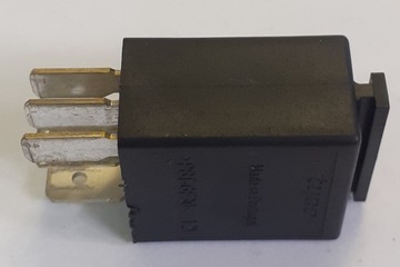 RELÉ AUDI A5 (8T3) 7M0951253C 2.7L DIESEL 140KW 2008