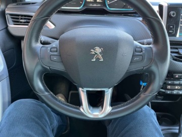 Peugeot 2008 I SUV Facelifting 1.2 PureTech 110KM 2019 Peugeot 2008 1.2 benzyna 110 KM automat kamera zarej w PL mozliwa zam, zdjęcie 18