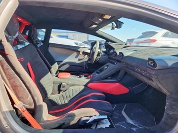 Lamborghini Huracan STO 5.2 V10 640KM 2022 Lamborghini Huracan 2022r., Sto, 5.2L, od ubezpieczalni 5.2 Benzyna 639KM, zdjęcie 9